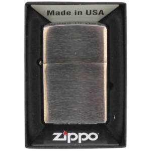 Originálny benzínový zapaľovač, Zippo