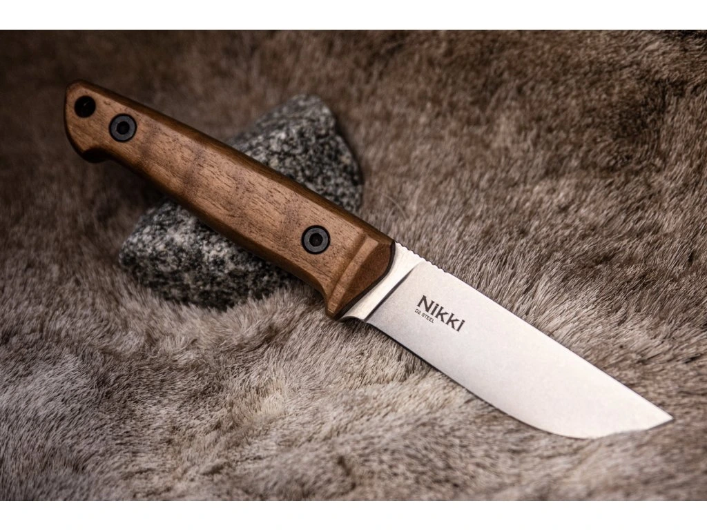 Kizlyar Supreme Nikki D2 SW Walnut – nôž